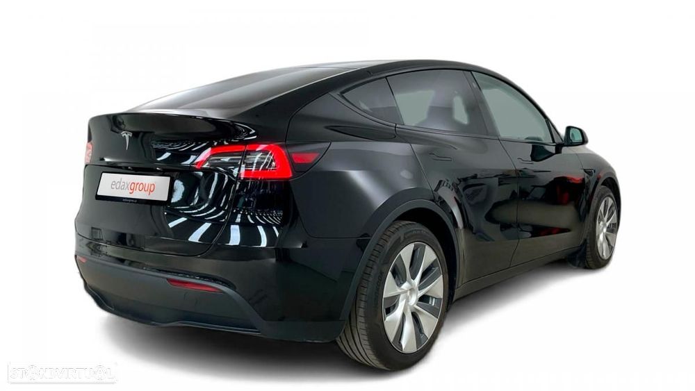 Tesla Model Y Long Range RWD - 2