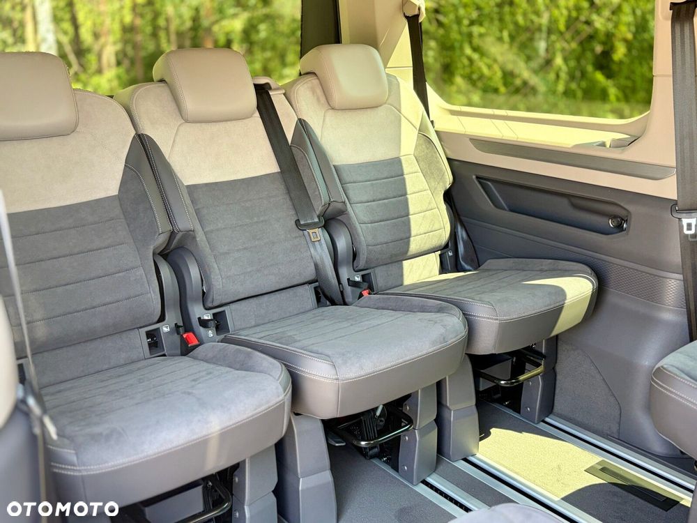 Volkswagen multivan Life L2 silnik: 2,0 l TDI SCR 150 KM / skrzynia biegów: 7-biegowa DSG rozstaw osi: 3124 mm - 13
