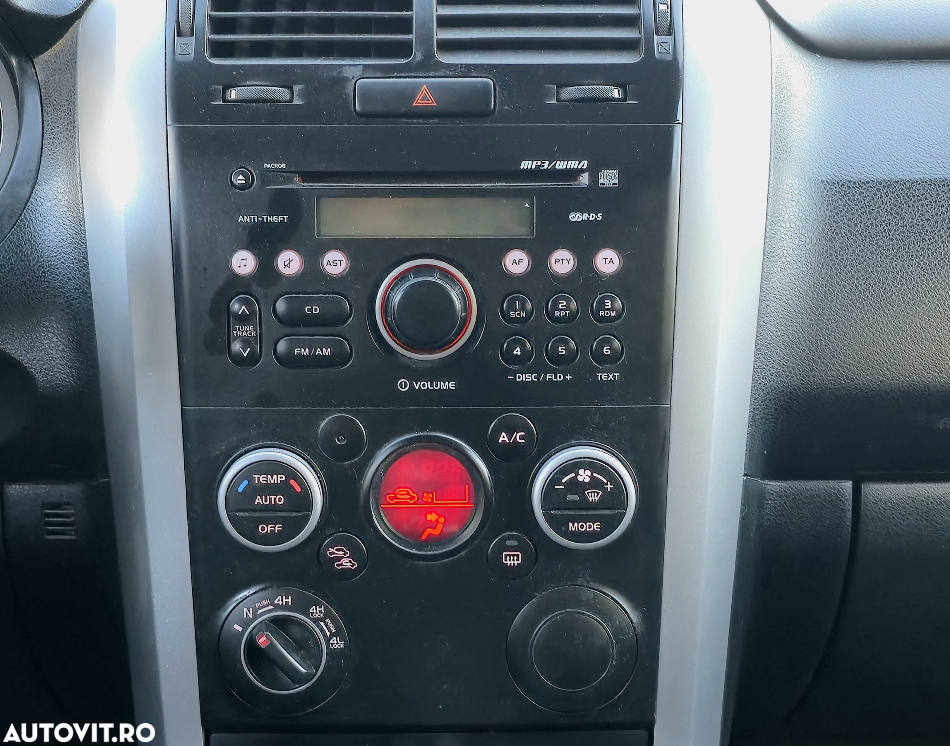 Suzuki Grand Vitara 1.9 DDiS Club - 8