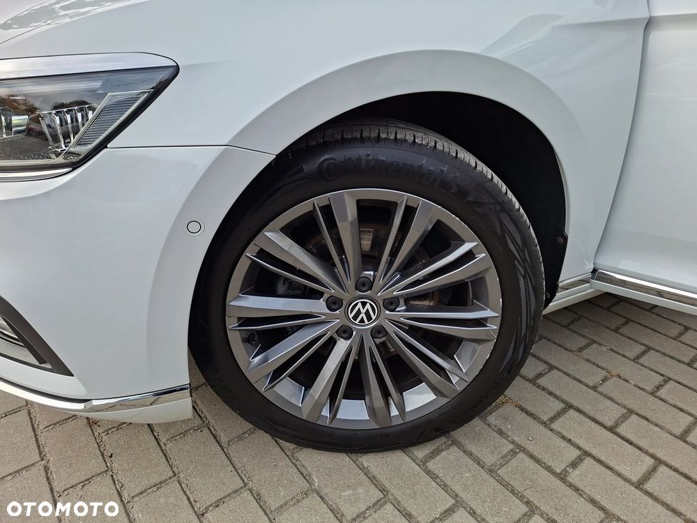 Volkswagen Passat Variant 2.0 TDI BMT Highline DSG - 16