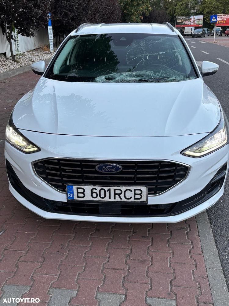 Ford Focus 1.5 EcoBlue Connected - 6