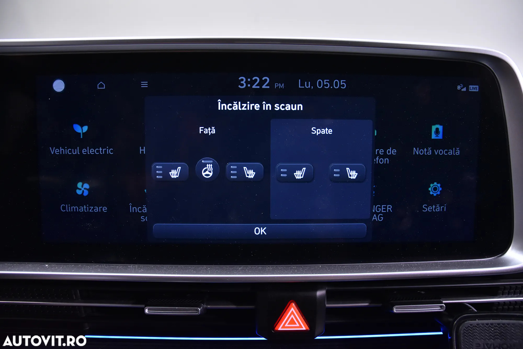 Hyundai IONIQ - 19