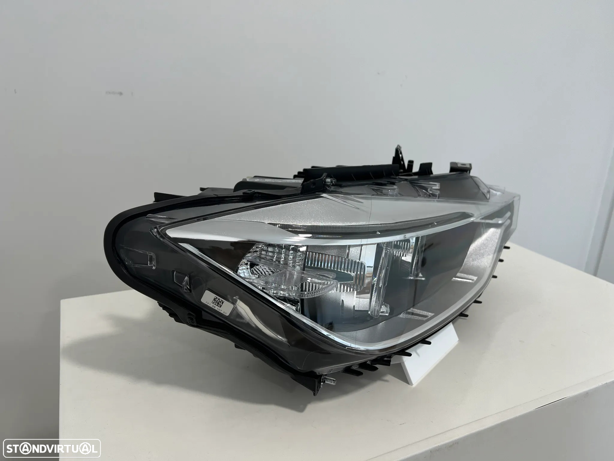 Farol Otica BMW Serie 3 F30/F31 Original Direito - 2