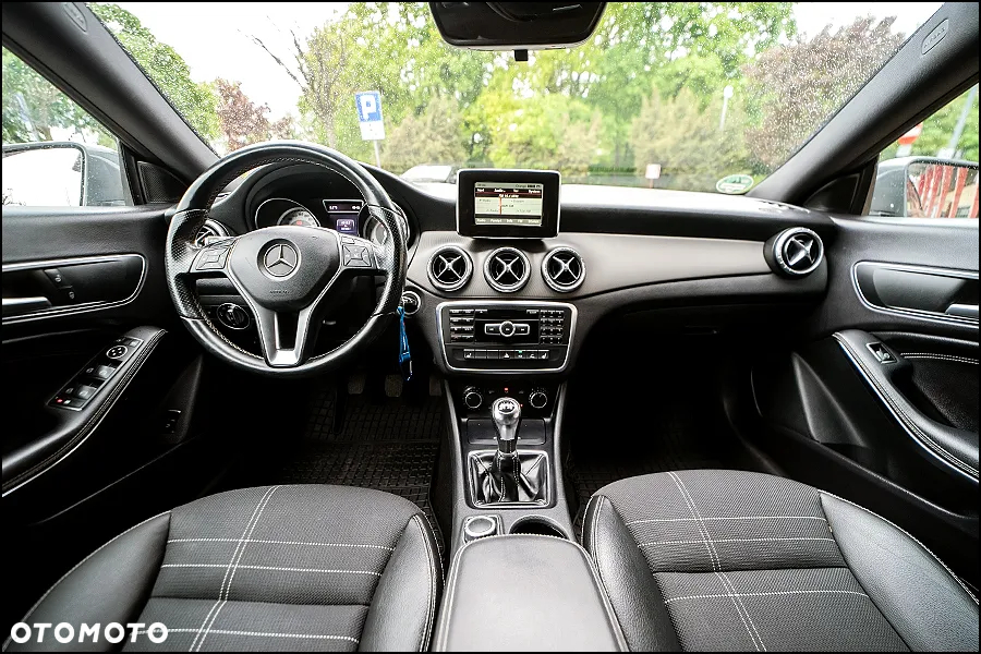 Mercedes-Benz CLA - 18