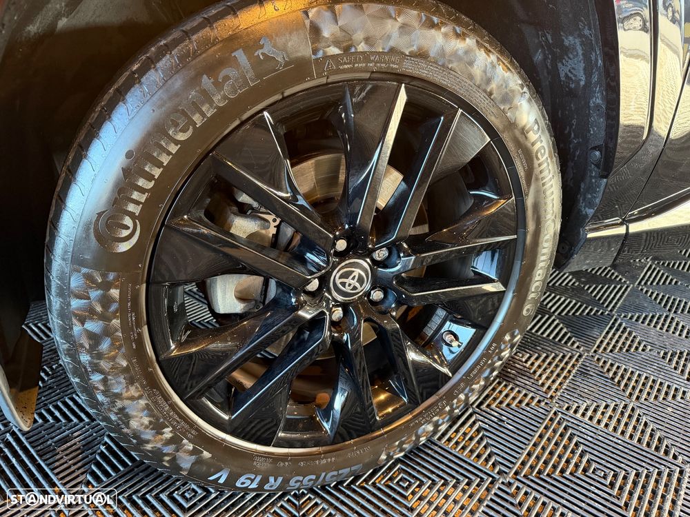 Toyota RAV4 2.5 HDF Black Edition - 9