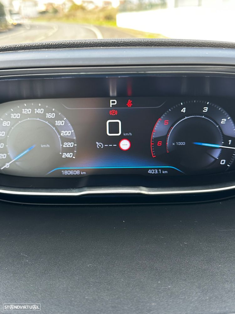 Peugeot 5008 BlueHDI 130 EAT8 Active Pack - 9