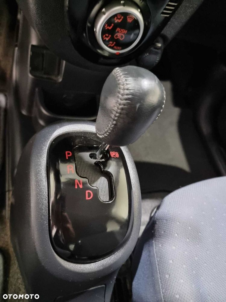 Peugeot iOn - 20