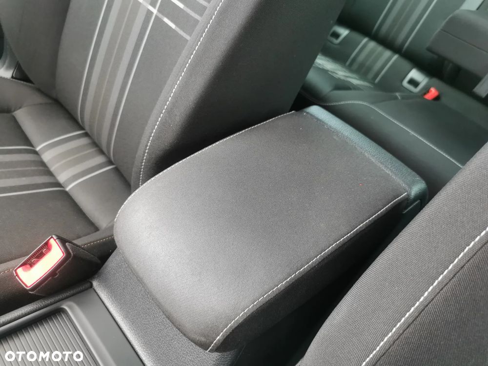 Volkswagen Golf 2.0 TDI 4Motion BlueMotion Technology Lounge - 24