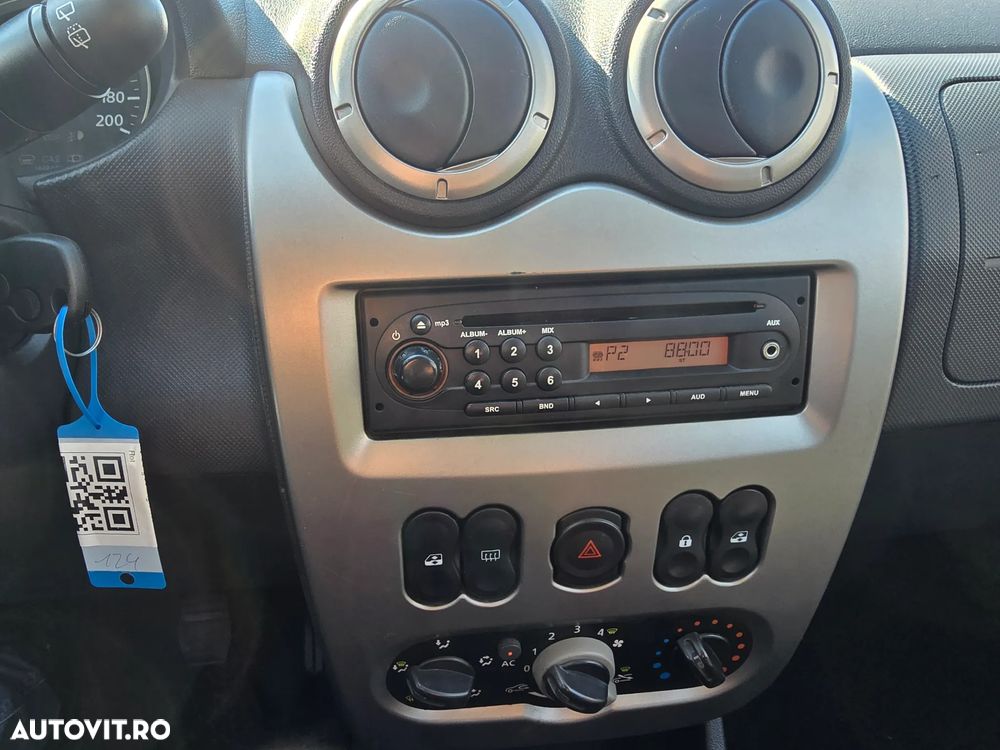 Dacia Sandero 1.6 MPI Stepway - 8