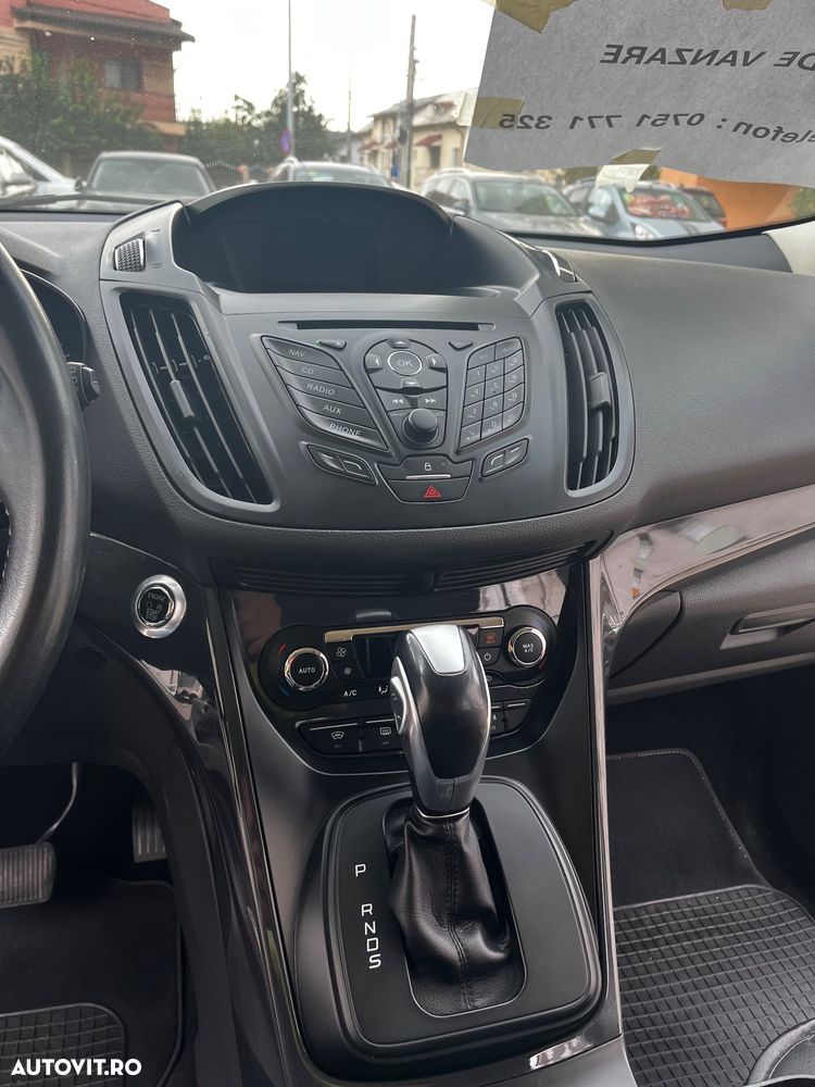 Ford Kuga 2.0 TDCi Powershift 4WD Titanium - 3