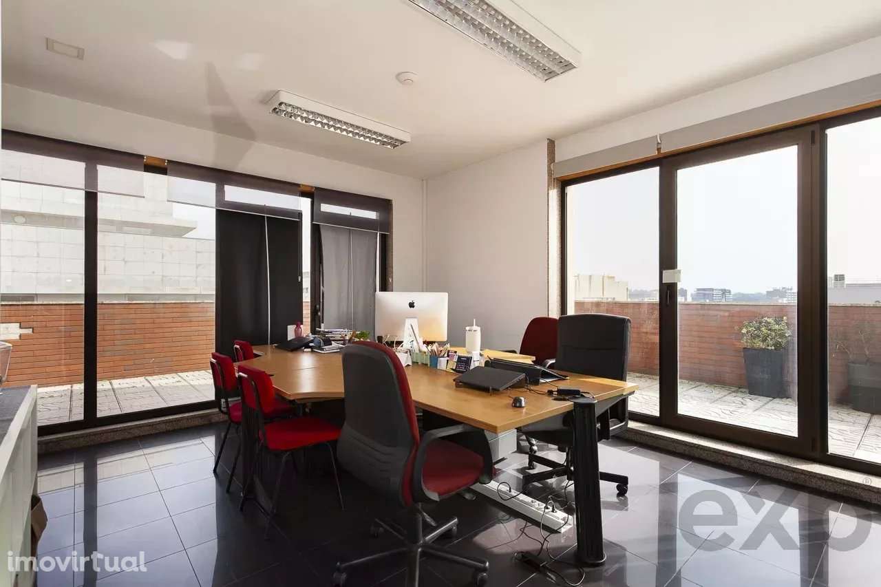 Oportunidade Única: Transforme este Escritório na Penthouse dos seus S - Grande imagem: 2/25