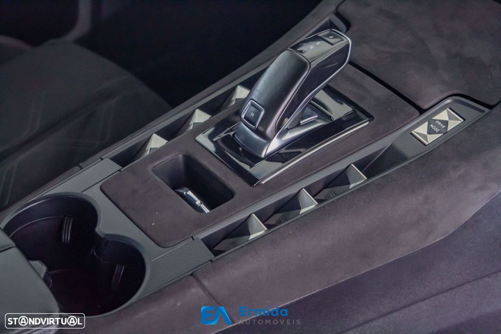 DS DS7 Crossback - 27