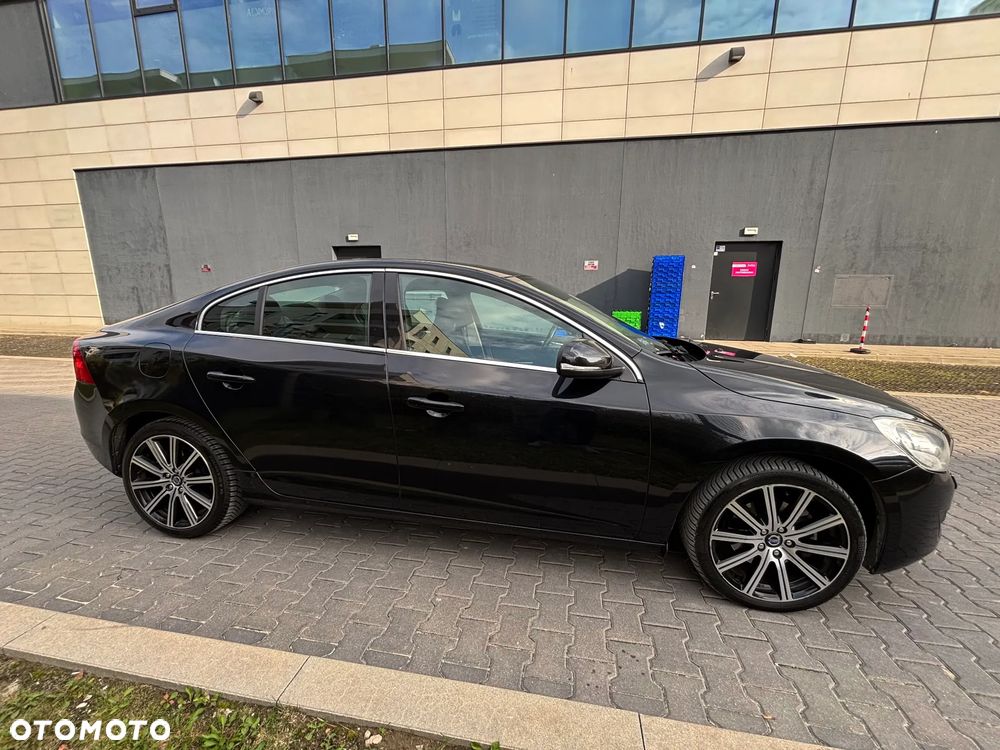 Volvo S60 D3 Momentum - 8
