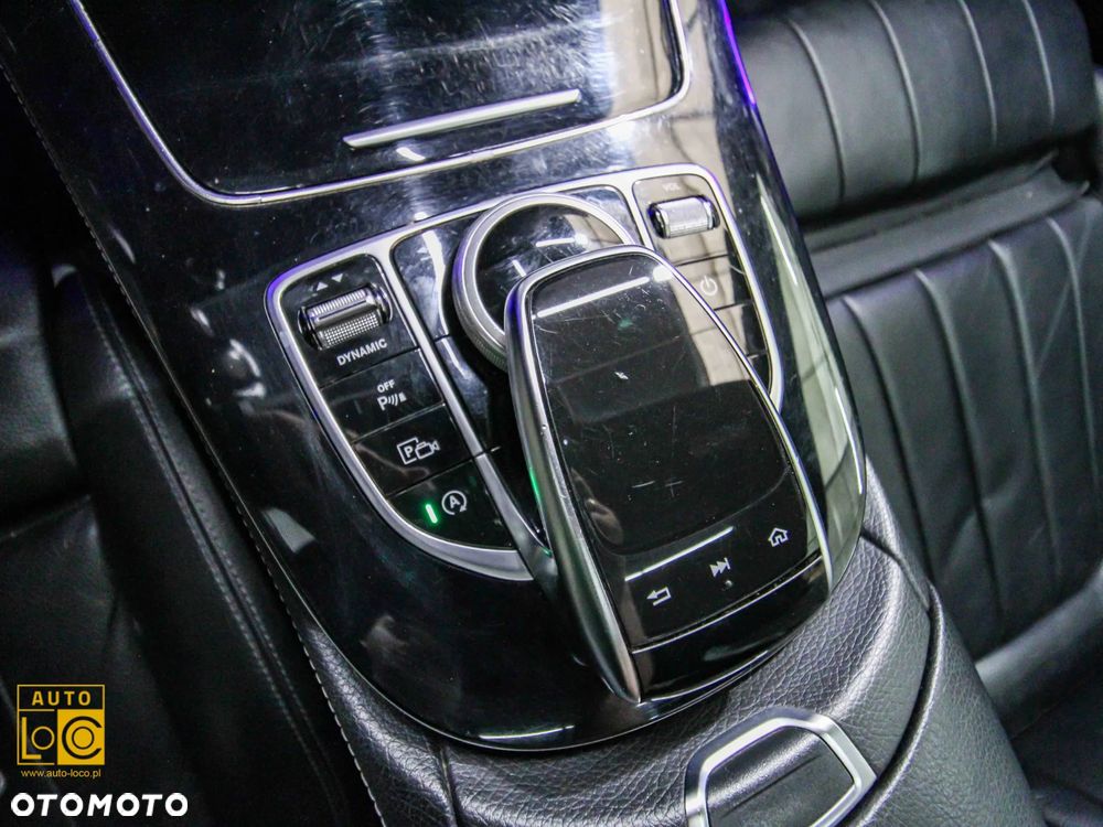 Mercedes-Benz Klasa E 300 9G-TRONIC AMG Line - 31