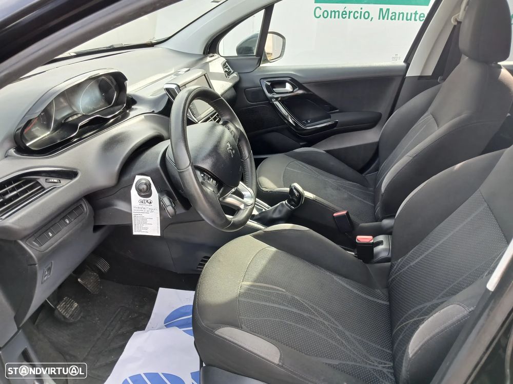 Peugeot 208 1.2 VTi Active - 14