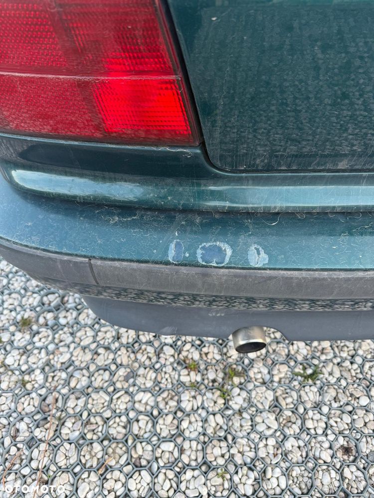 BMW Seria 3 316i - 15