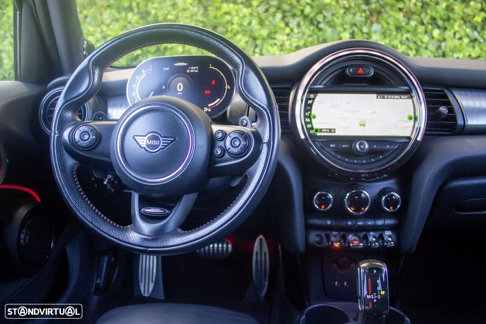 MINI 5 Portas Cooper SD Auto Desportiva - 15