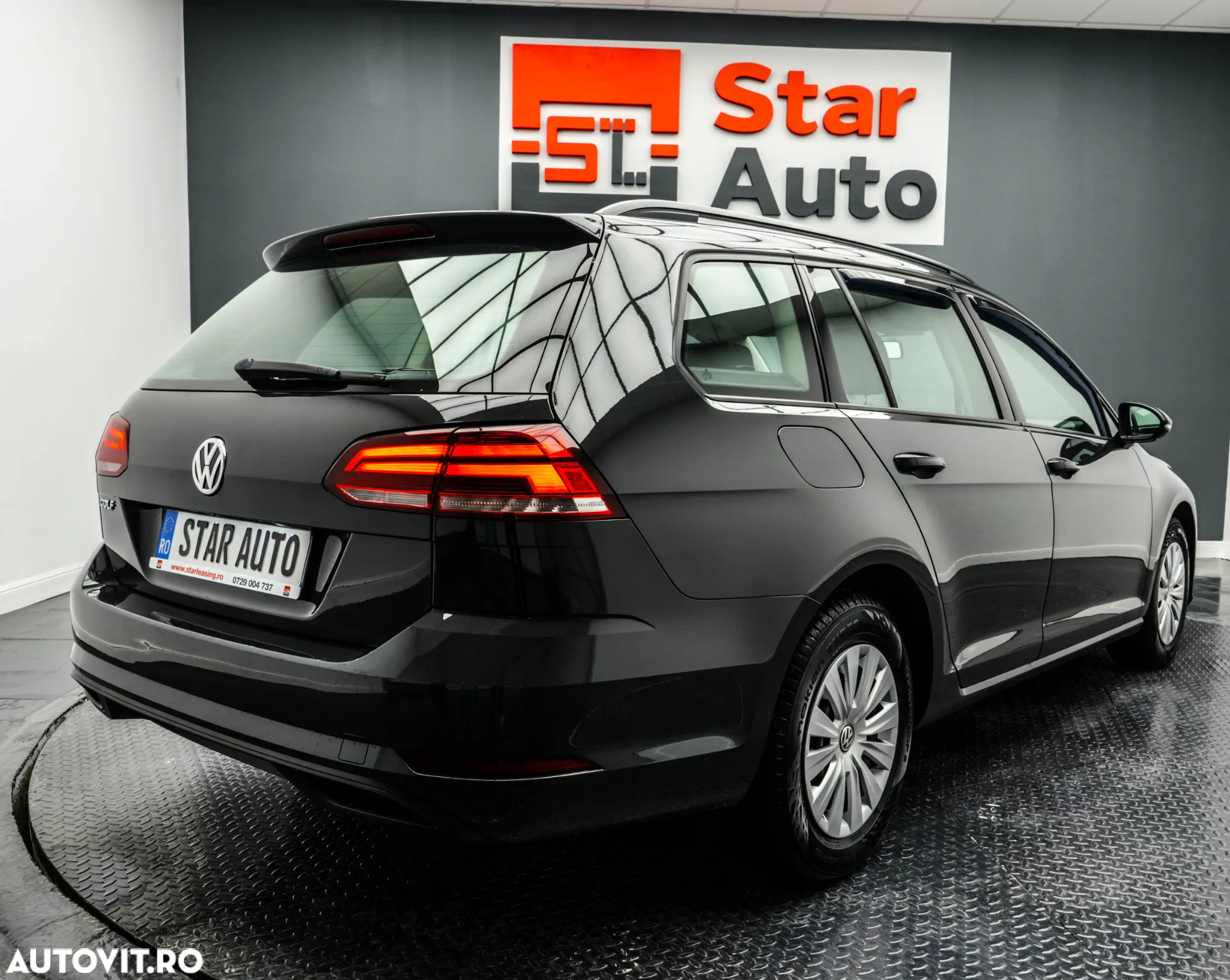Volkswagen Golf 1.6 TDI Comfortline - 7
