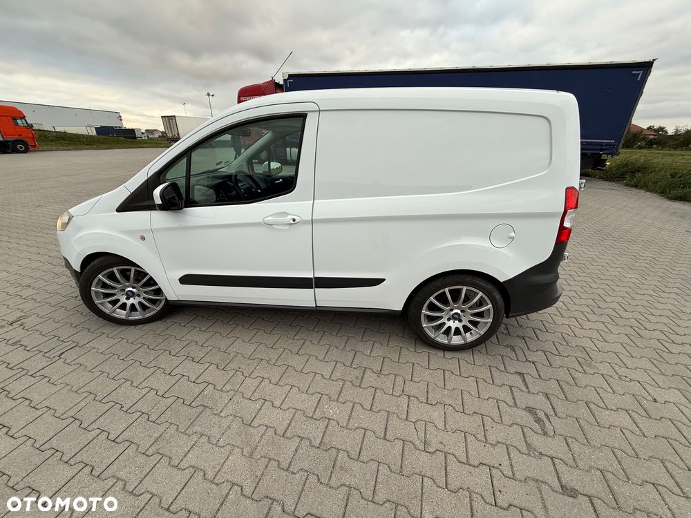 Ford TRANSIT COURIER - 3