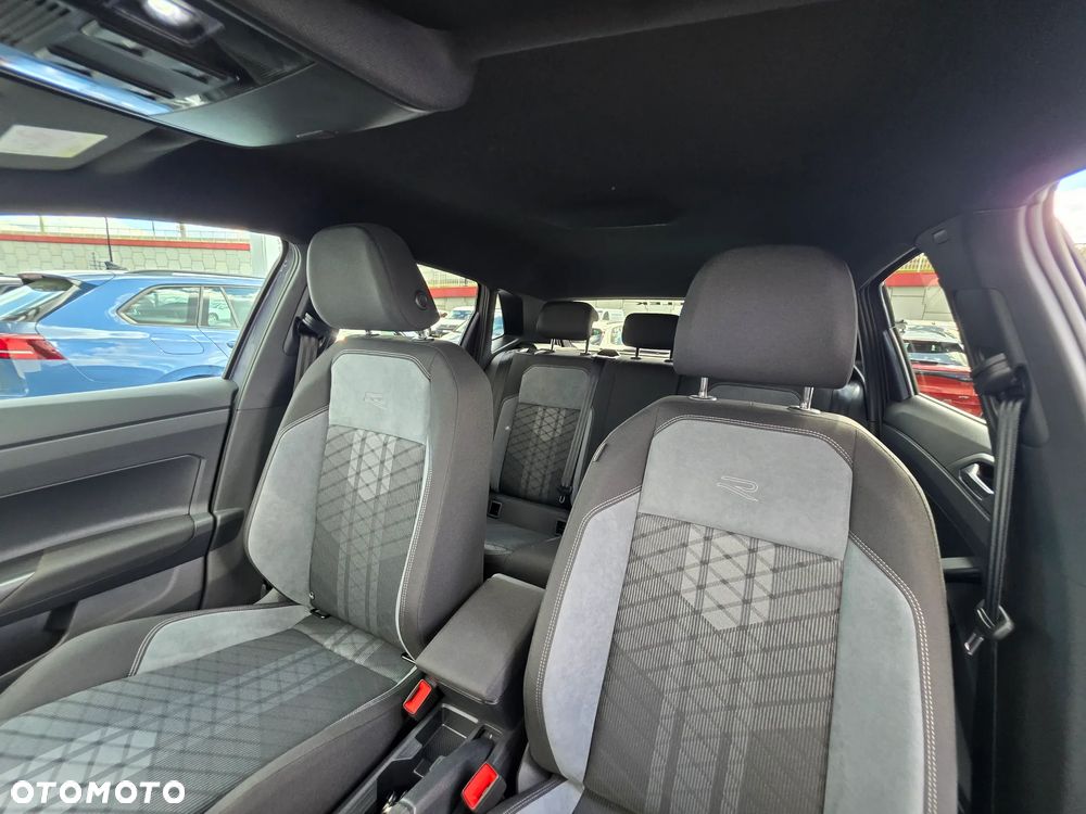 Volkswagen Polo 1.0 TSI R-Line Plus DSG - 22