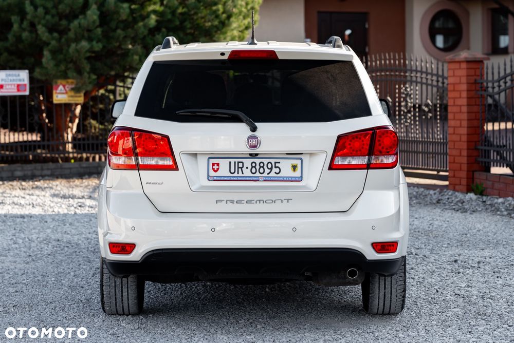 Fiat Freemont 2.0 Multijet 16V DPF Automatik Allrad Black Code - 8