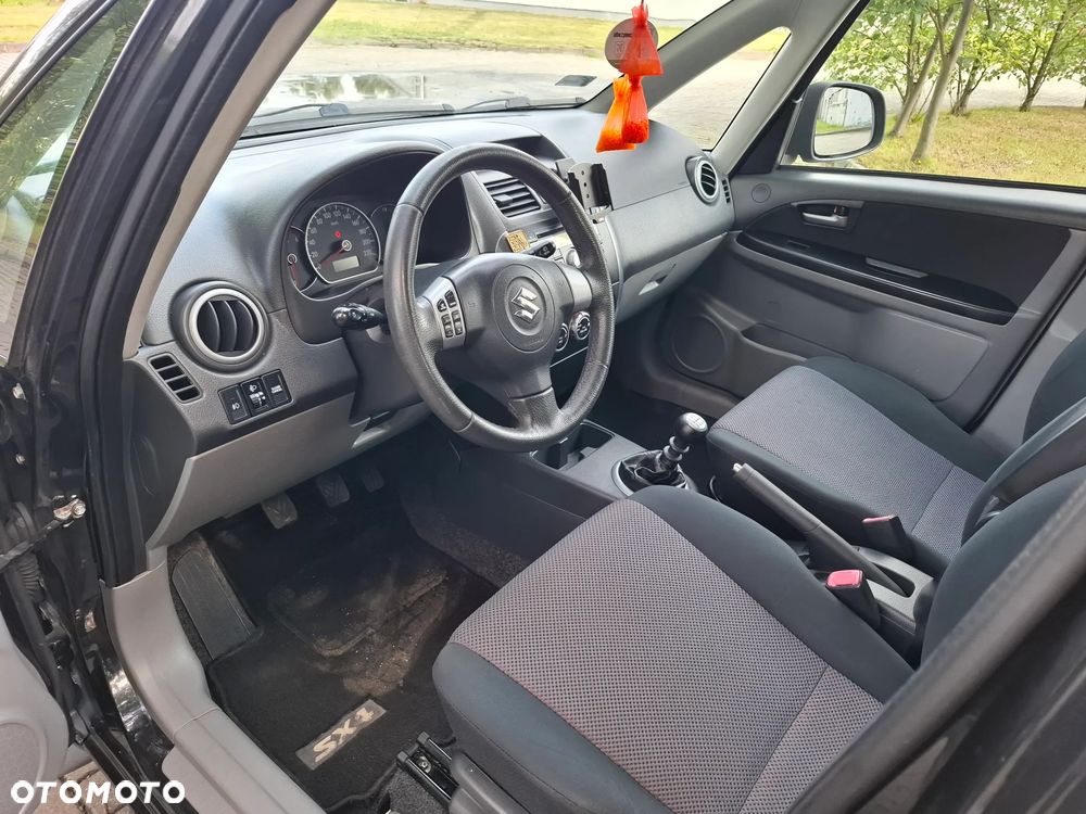 Suzuki SX4 1.9 DDiS 4WD GS / Premium - 13