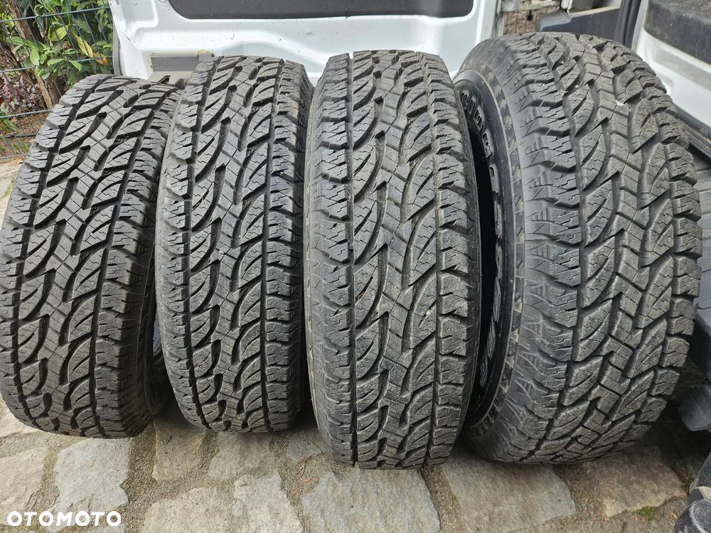 4 x Bridgestone Dueler A/T  225/75 /15 - 3