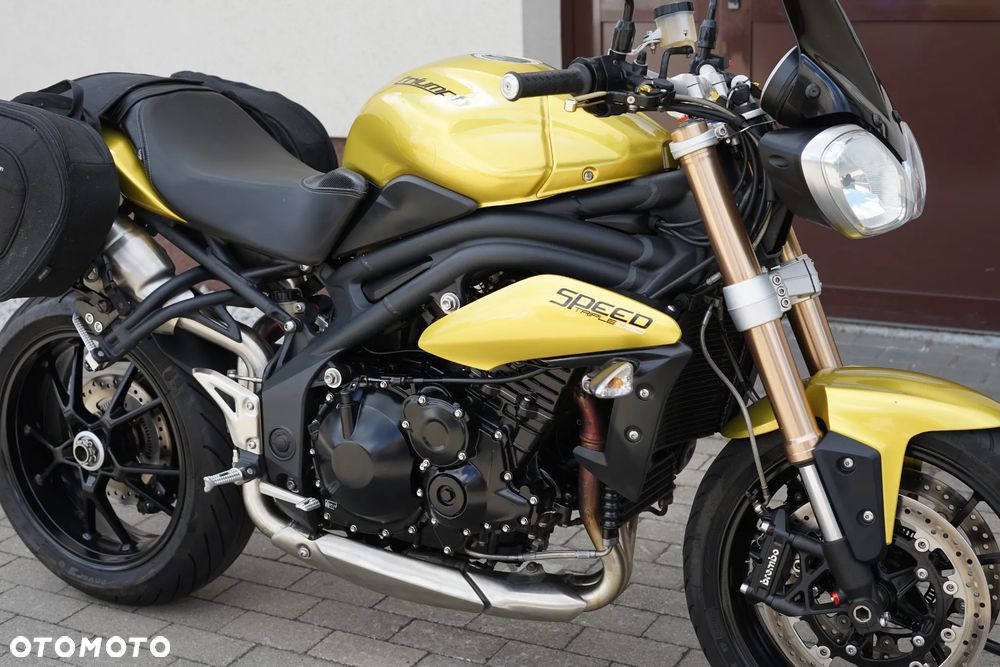Triumph Speed Triple - 12