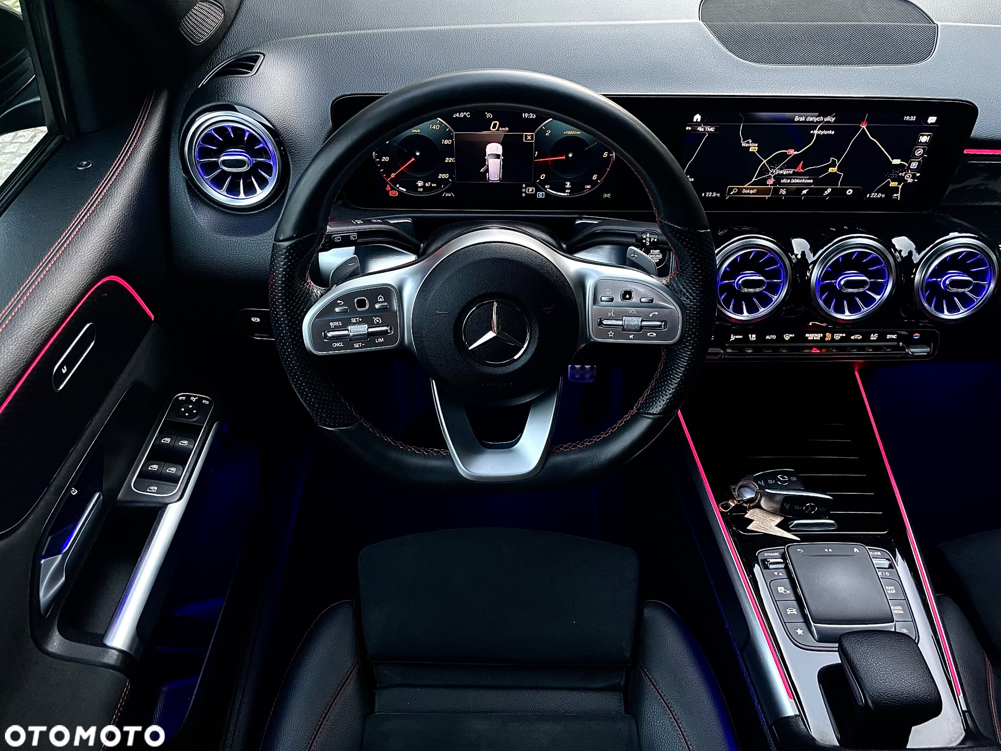Mercedes-Benz GLB 200 d 8G-DCT AMG Line - 24