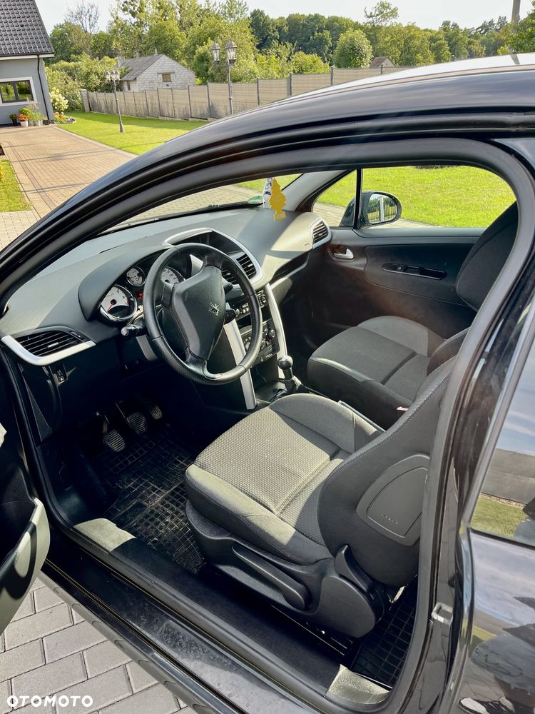 Peugeot 207 - 7