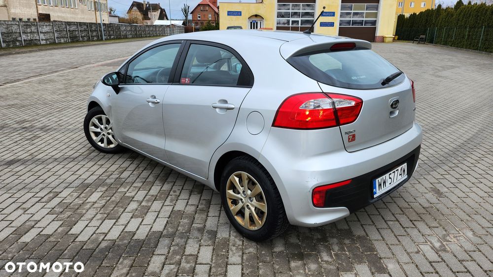 Kia Rio 1.4 crdi Business Line - 13