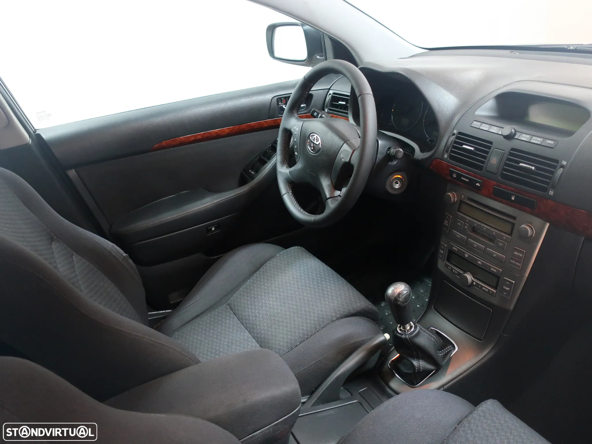 Toyota Avensis SD 2.0 D-4D Sol - 20