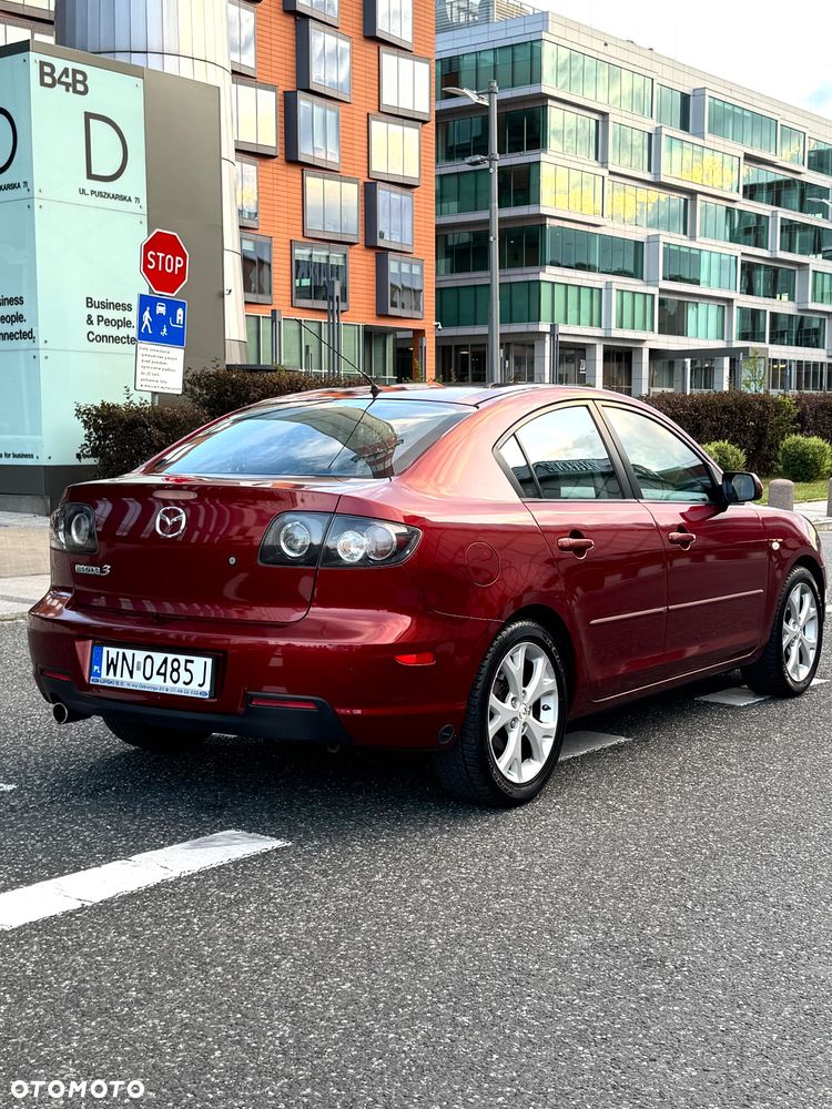 Mazda 3 2.0 Exclusive + - 5