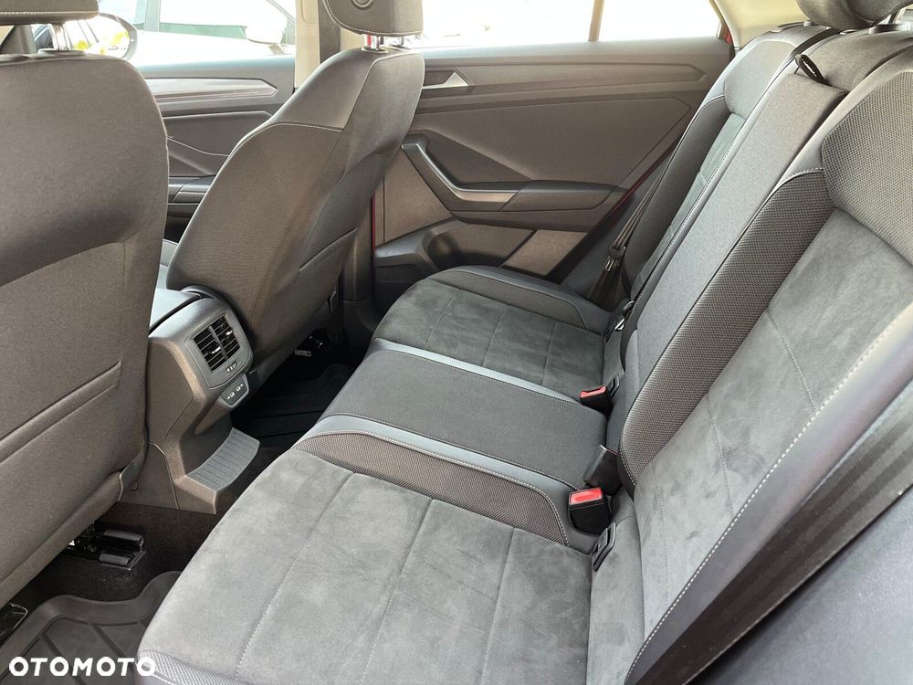 Volkswagen T-Roc 1.5 TSI Style - 17