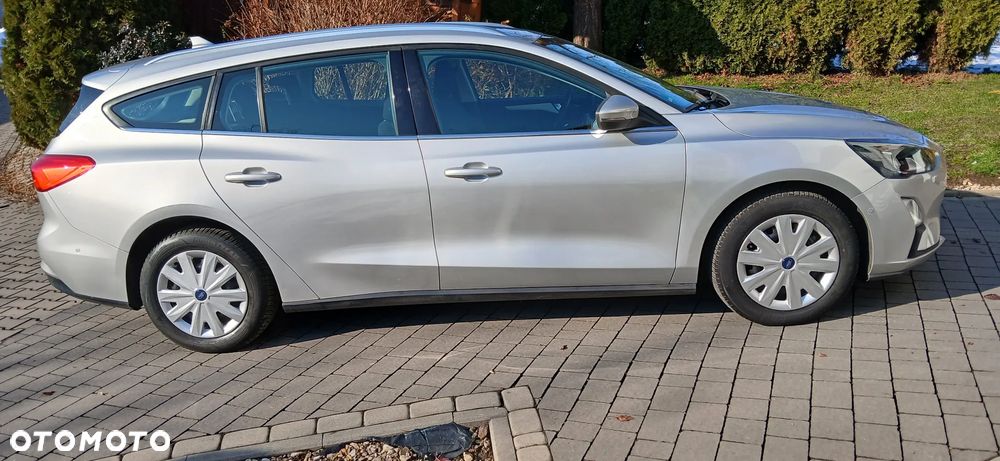 Ford Focus 1.0 EcoBoost Edition - 6