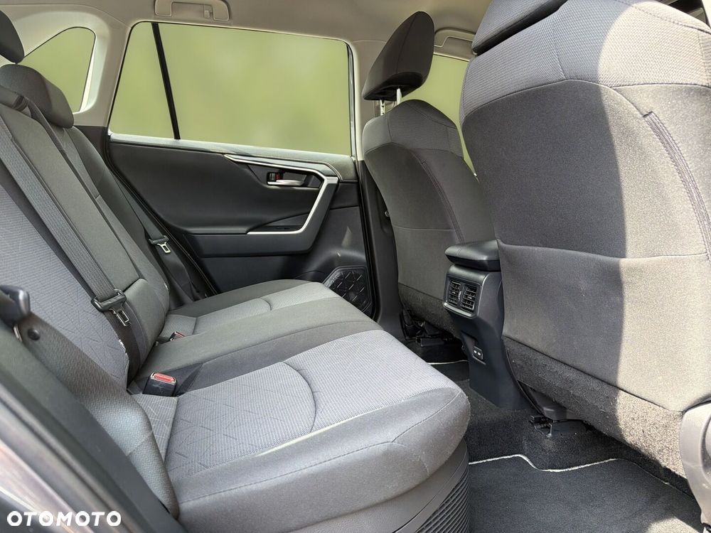 Toyota RAV4 - 11