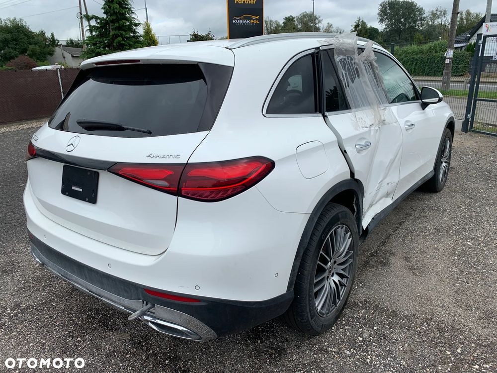 Mercedes-Benz GLC 300 4Matic 9G-TRONIC - 3