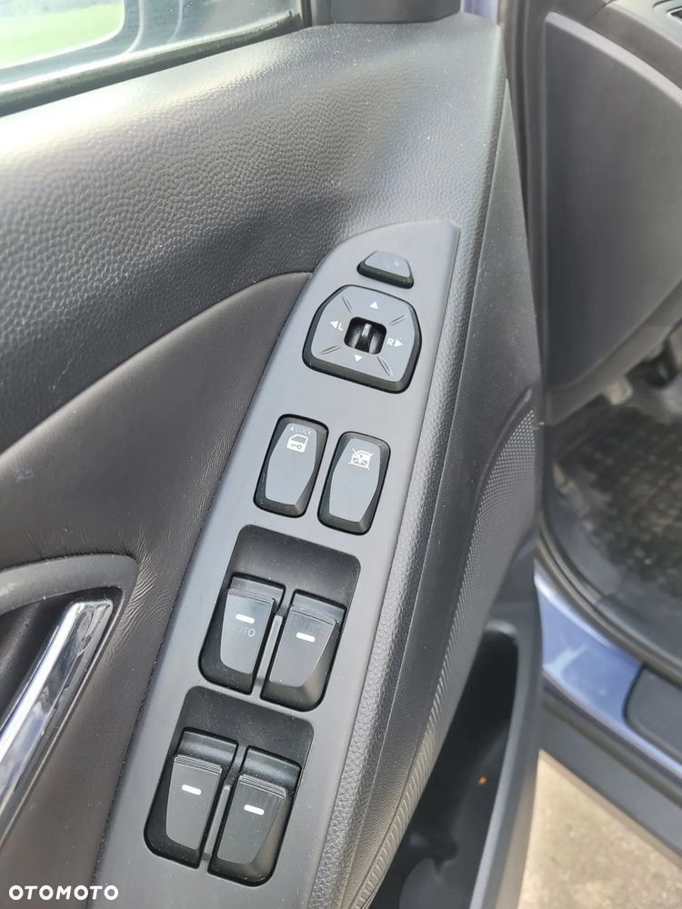 Hyundai ix35 - 10