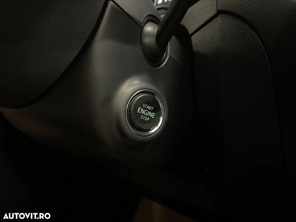 Skoda Octavia 2.0 TDI DSG RS - 25