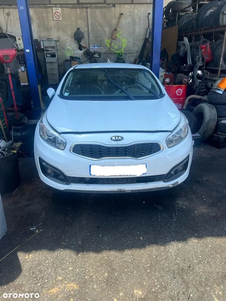 KIA PRO CEED II DRZWI PRAWE 3D KPL. EUROPA - 1