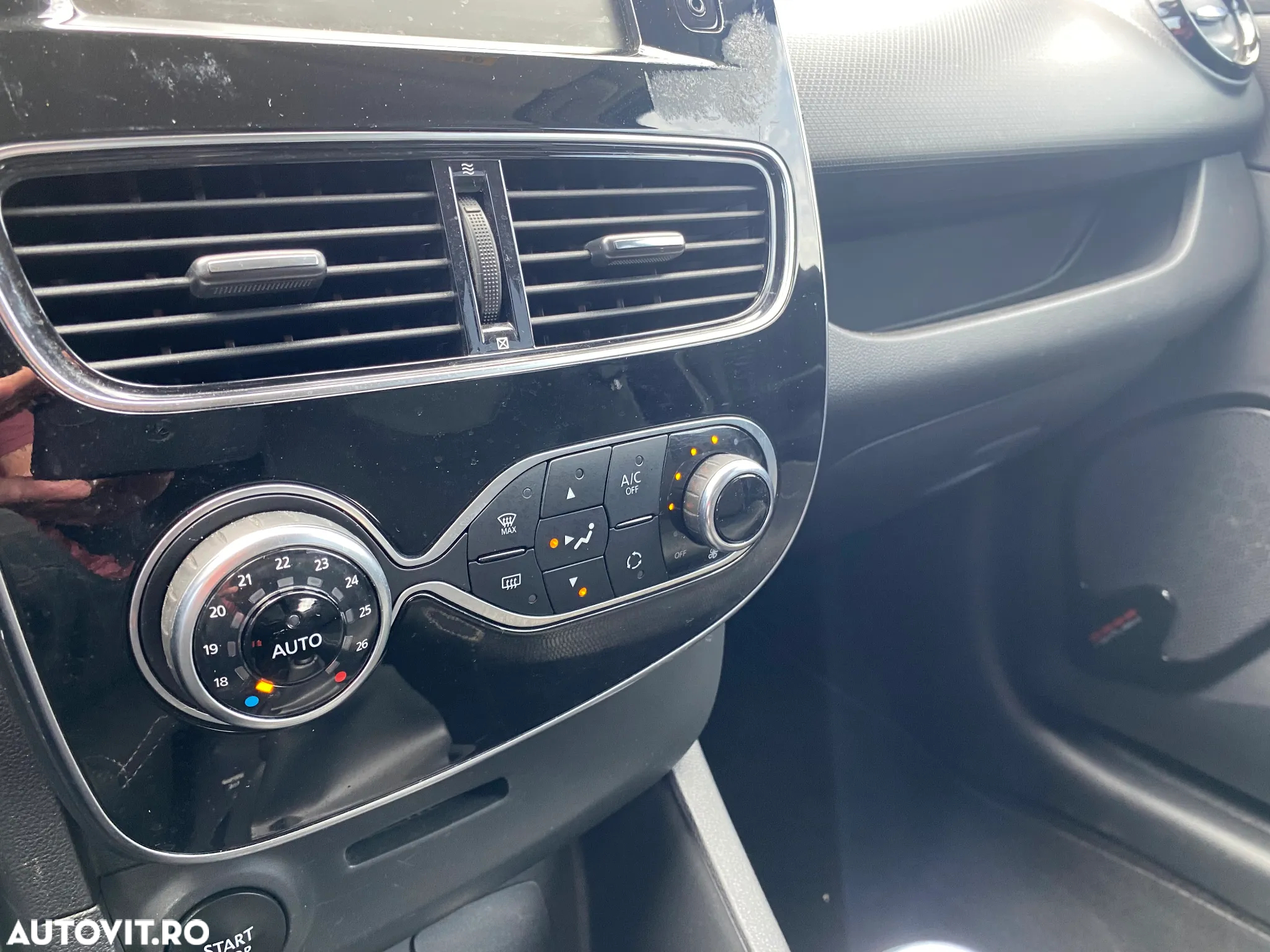 Renault Clio Estate Energy TCe Zen - 16