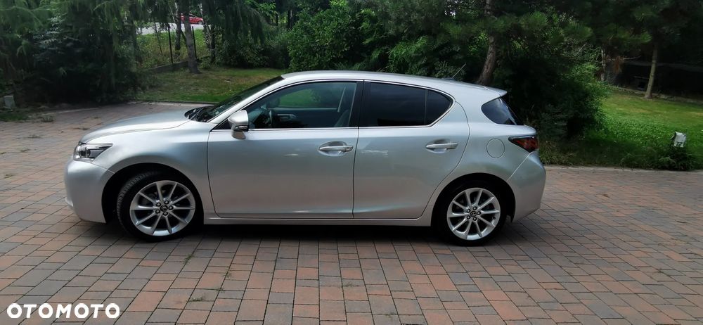 Lexus CT 200h Prestige - 4