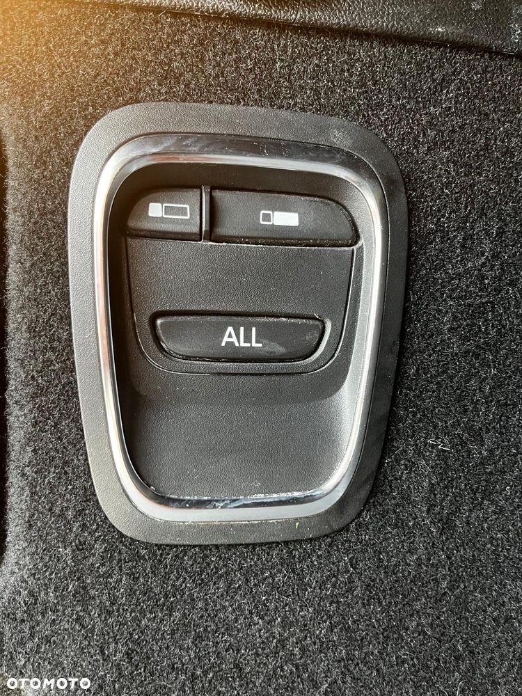 Renault Scenic 1.6 dCi Bose - 11