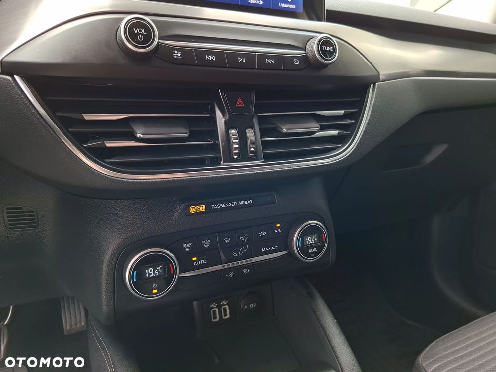 Ford Focus 2.0 EcoBlue Titanium X - 21