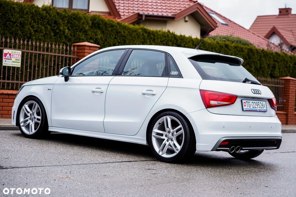 Audi A1 Sportback 1.4 TFSI S tronic S line Sportpaket - 13