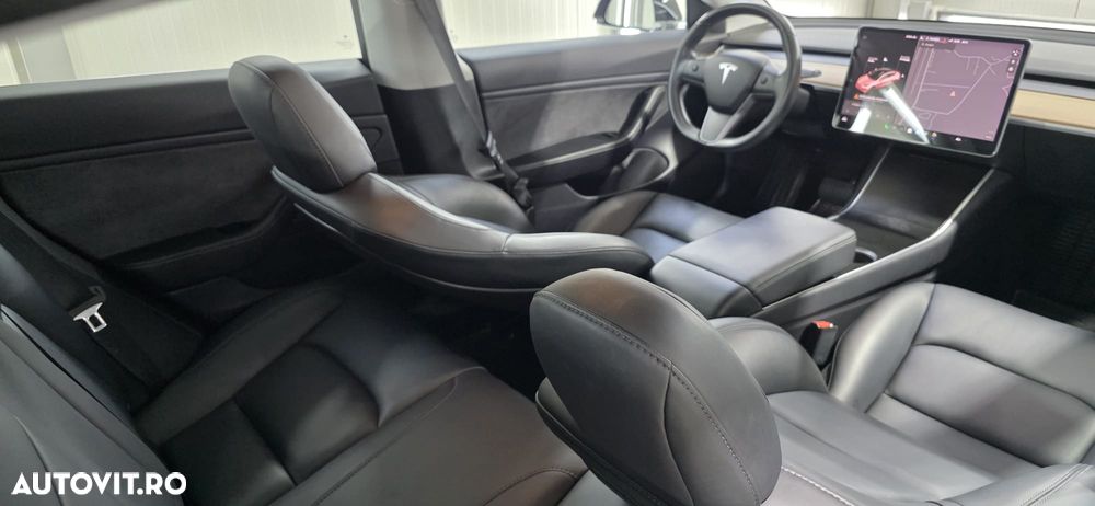 Tesla Model 3 - 22