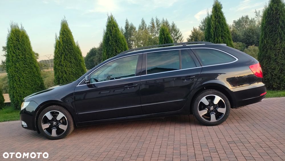 Skoda Superb 2.0 TDI DSG Elegance - 14