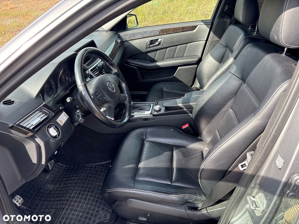 Mercedes-Benz Klasa E 220 CDI BlueEff Avantgarde - 14