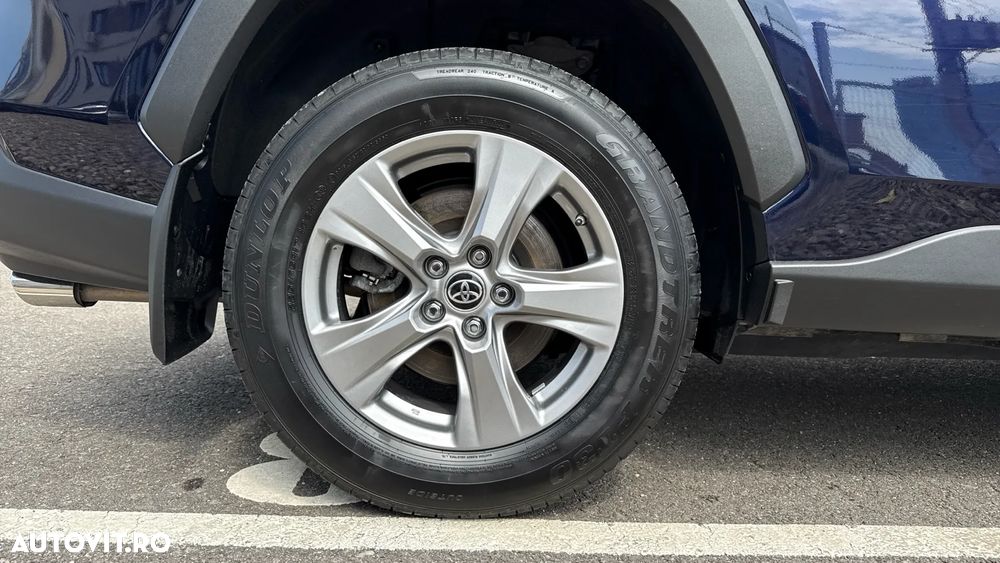 Toyota RAV4 - 18