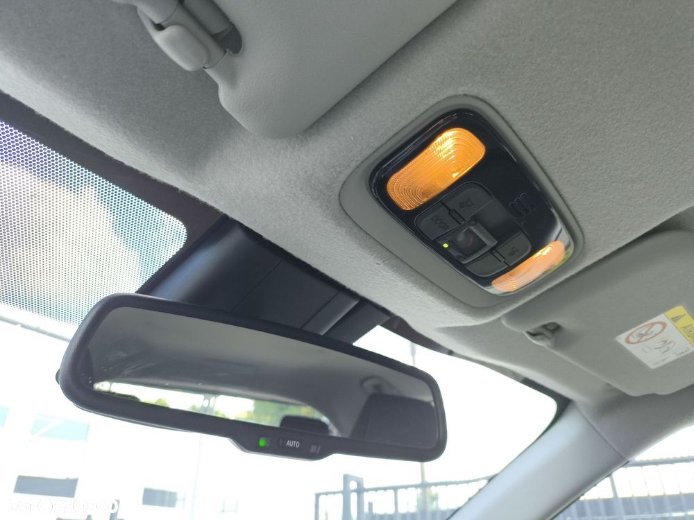 Toyota Yaris Cross Hybrid 1.5 Comfort - 28